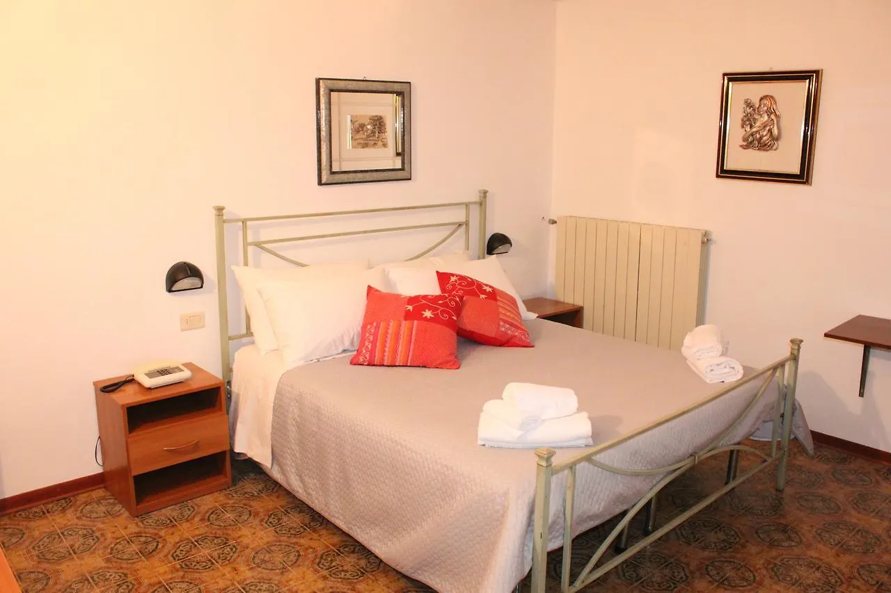 Hotel La Croce Abbadia San Salvator