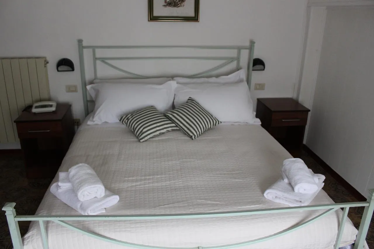Hotel La Croce Abbadia San Salvator